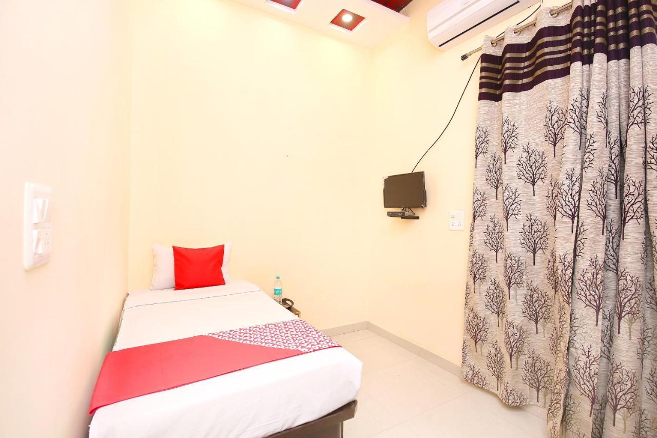 Oyo Flagship Armaan Resort Shāhpur Exterior photo